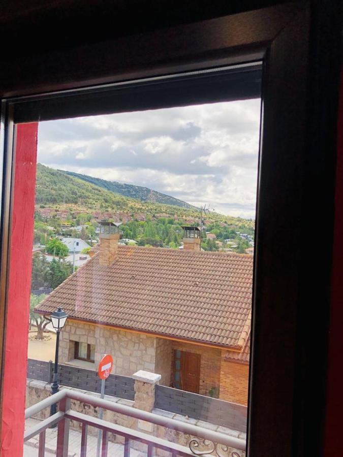 Apartamentos Deluxe Con Jacuzzi O Chimenea Love For Two Collado Mediano Zewnętrze zdjęcie