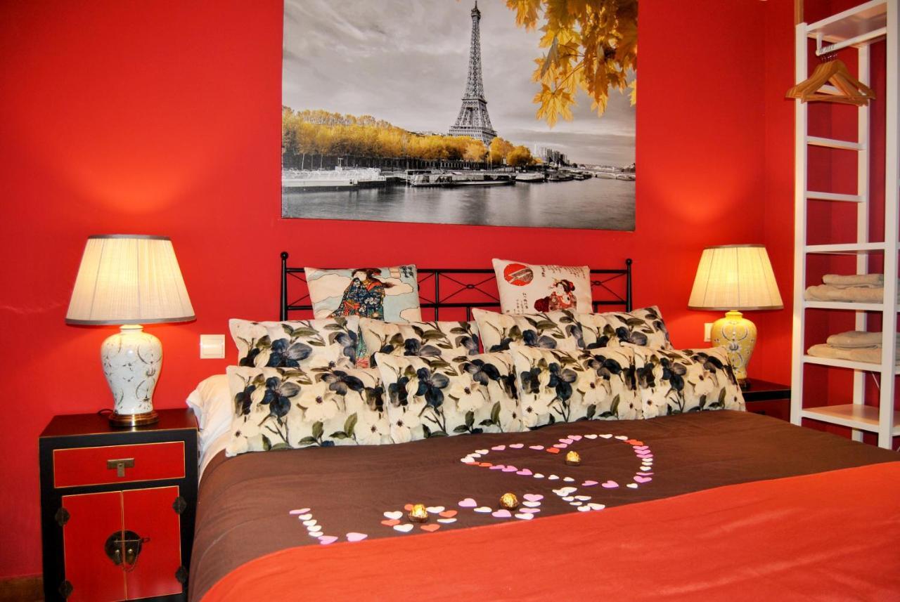 Apartamentos Deluxe Con Jacuzzi O Chimenea Love For Two Collado Mediano Zewnętrze zdjęcie